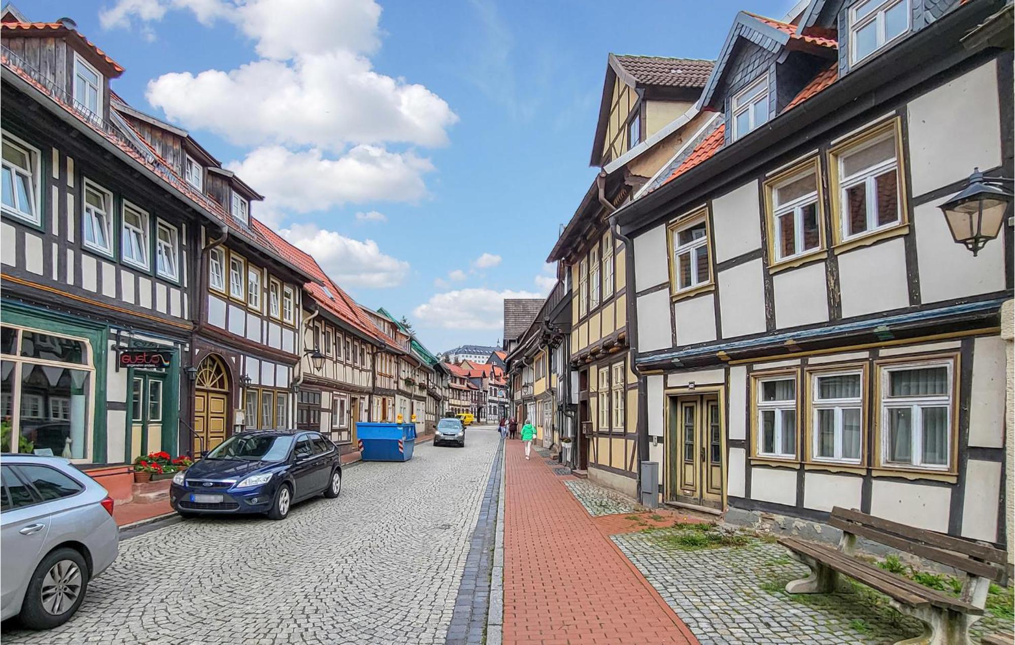 Gorgeous Apartment In Stolberg With Kitchen Kültér fotó